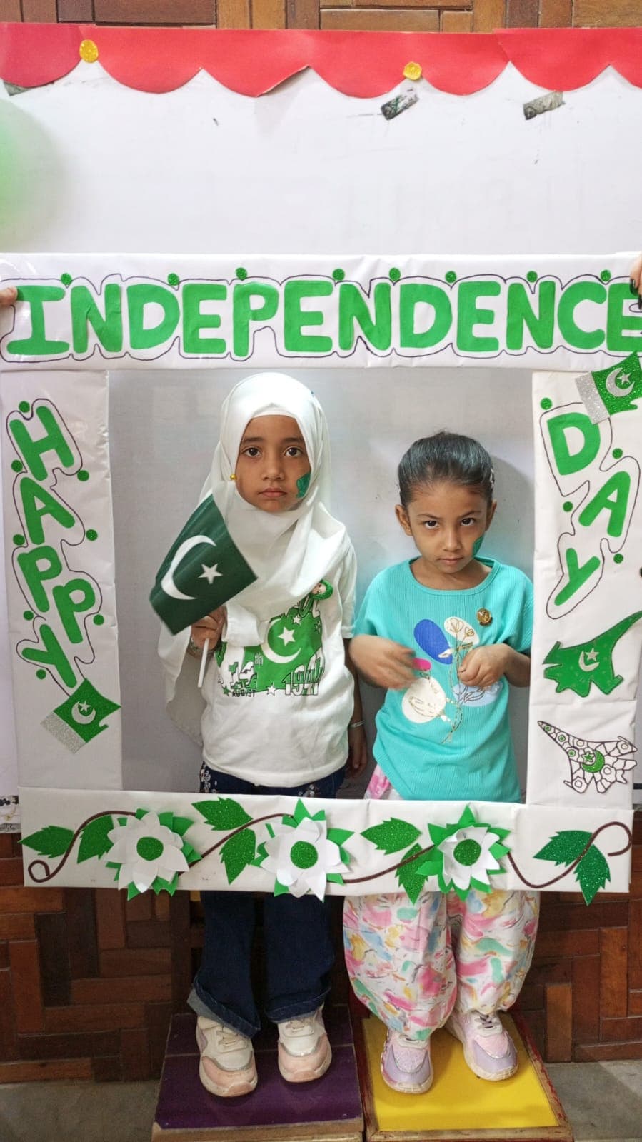 Independence Day photo-frame activity